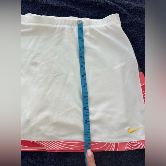 Nike Athletic Skort - White W/Colorful Trim & Side Slits. Like New Size Small - Picture 6 of 8
